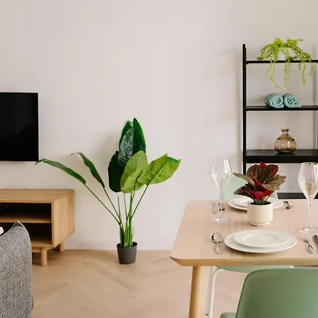 Mainstreet Luxury * Sliema